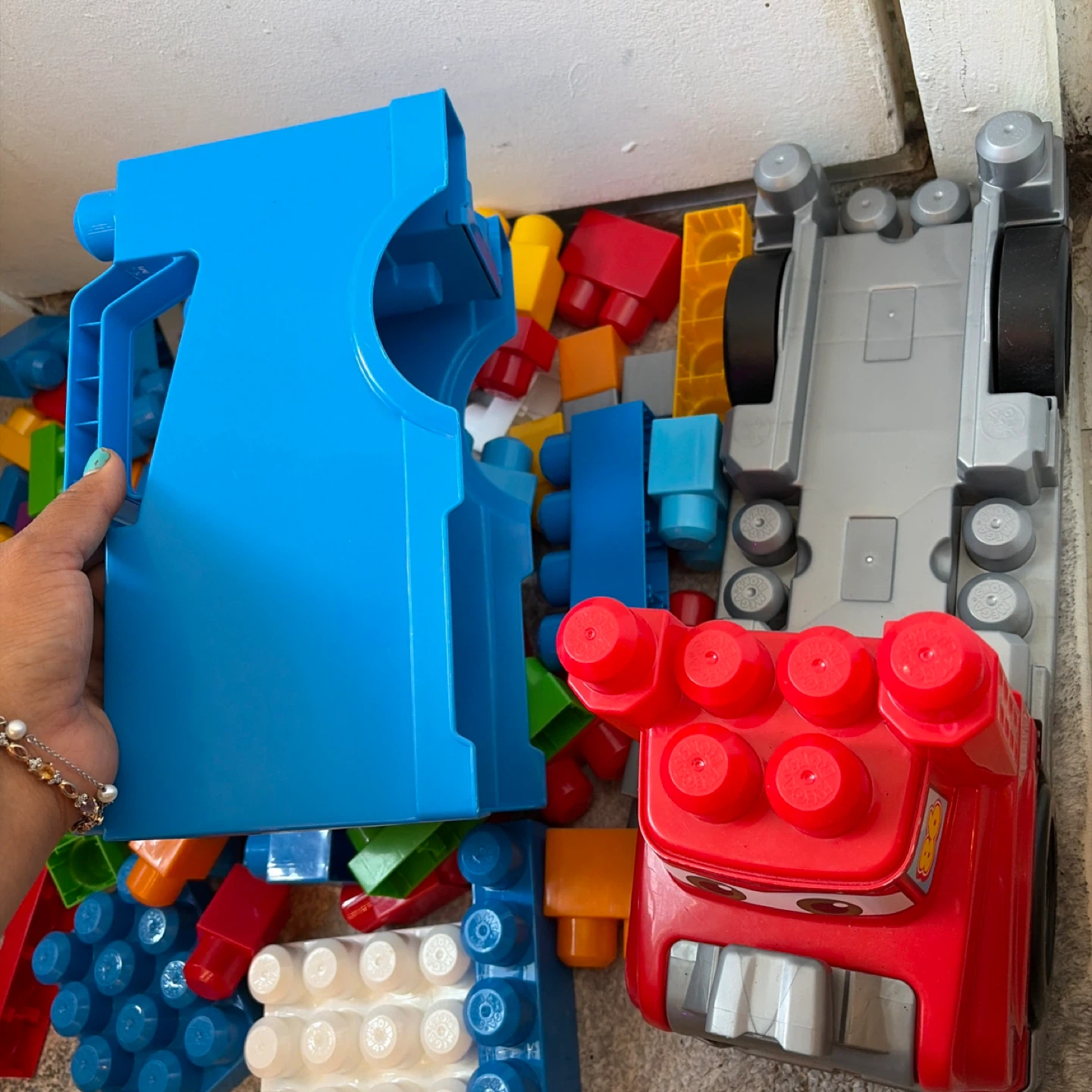 Mega blocks 86 pieces and truck - photo 4
