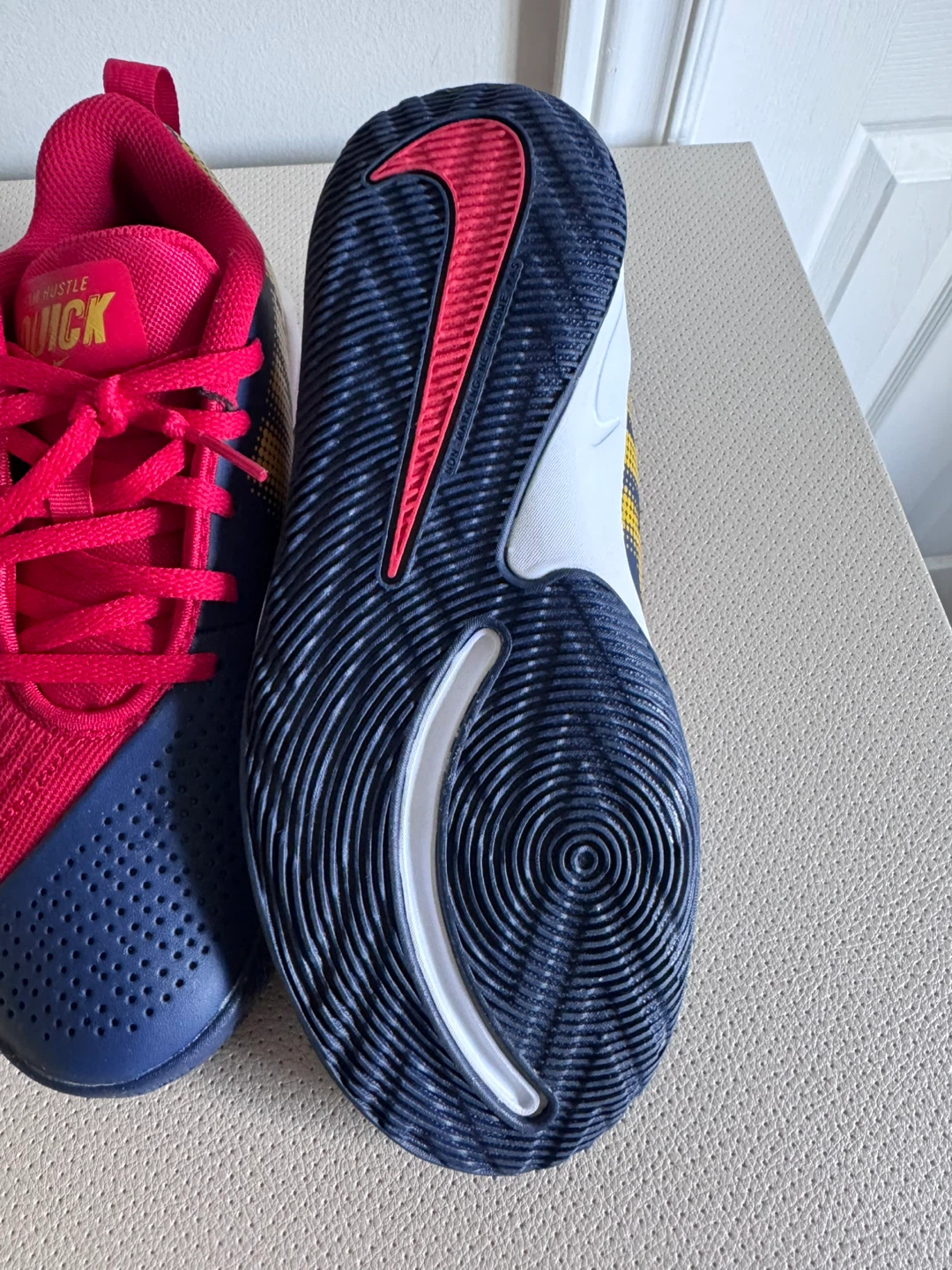 Nike Youth Shoes(Brand New)size US. 5Y - photo 5