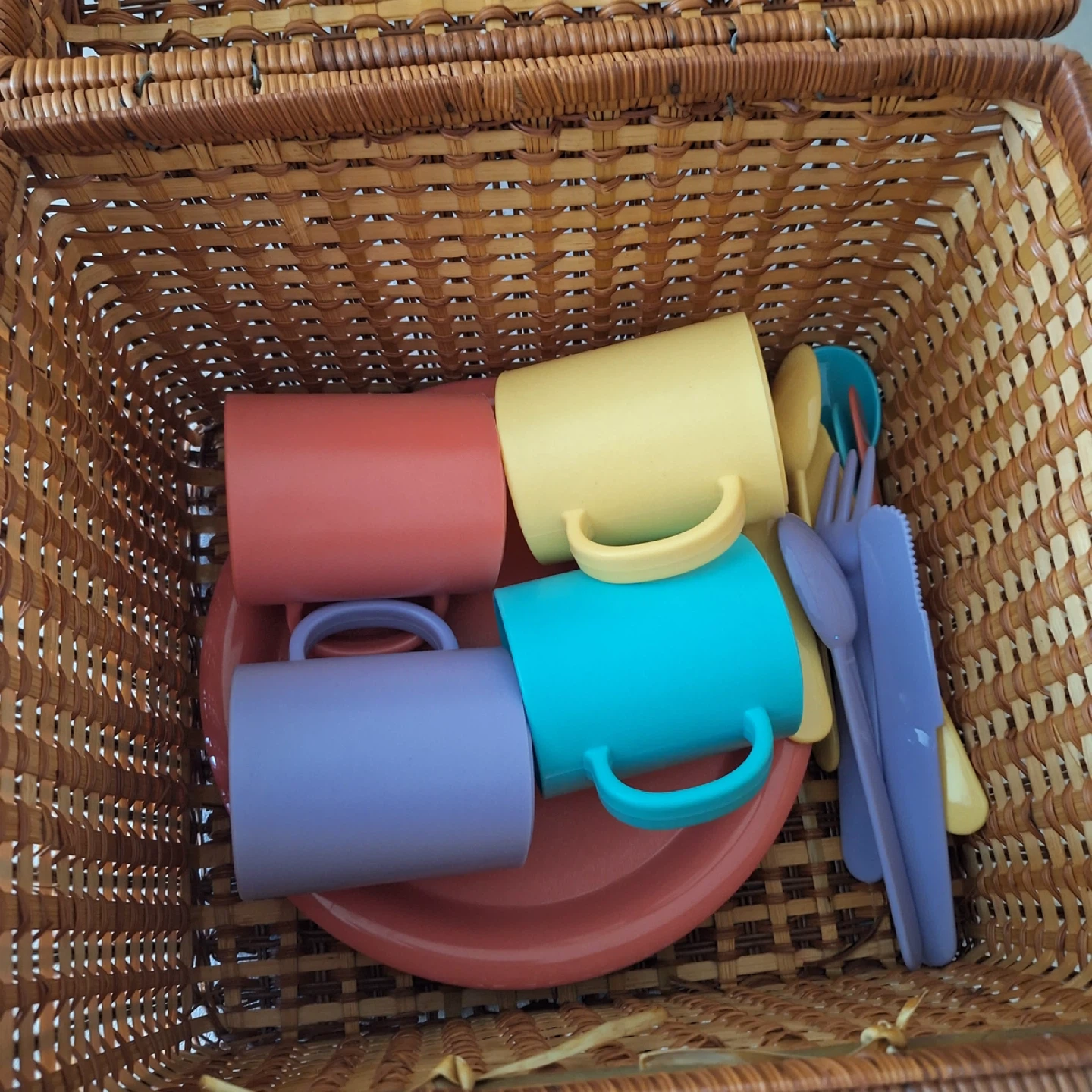 Plastic Picnic Play Set with Basket - photo 2