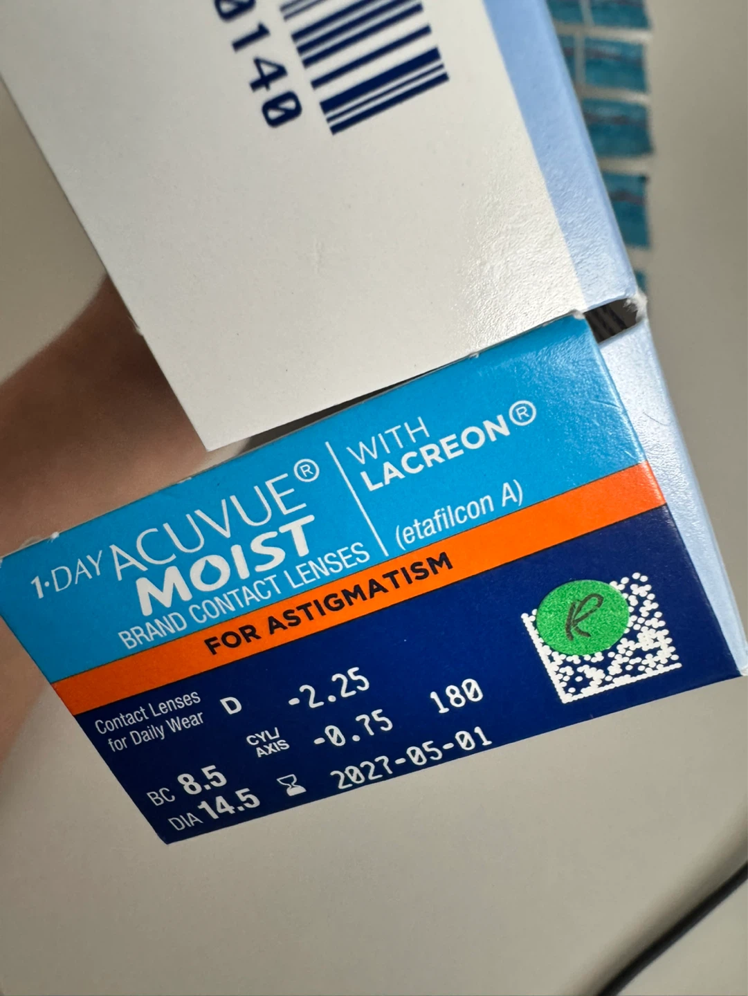 1-DAY ACUVUE MOIST Contact Lenses for Astigmatism - photo 2