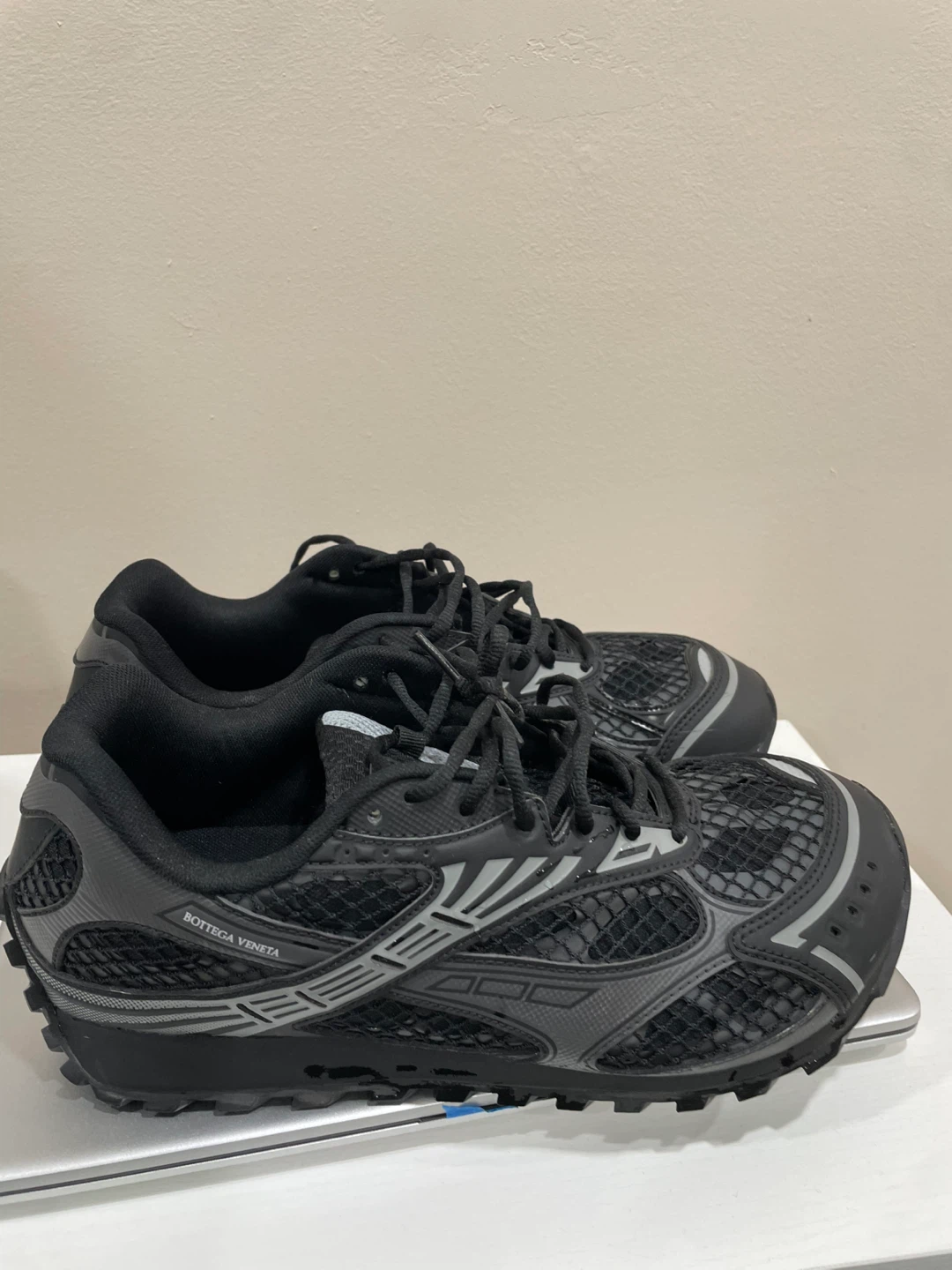 BOTTEGA VENETA Black Mesh Running Shoes - photo 4