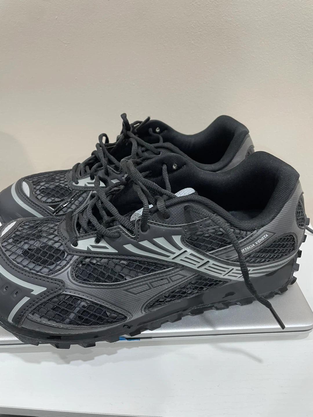 BOTTEGA VENETA Black Mesh Running Shoes - photo 3