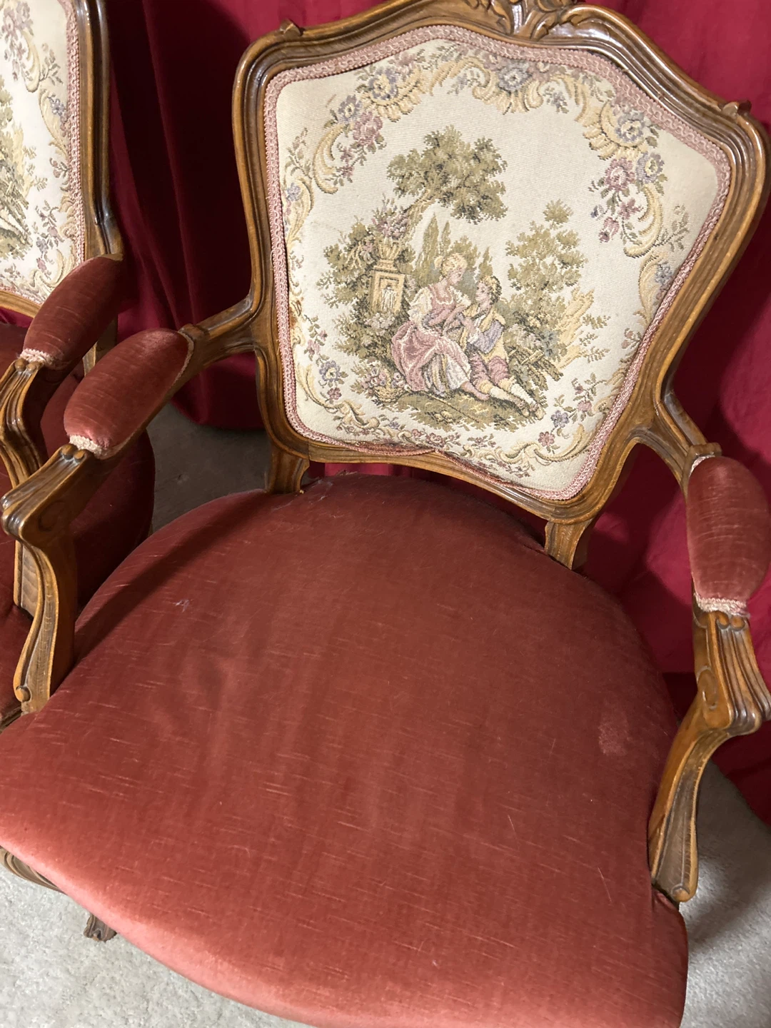 Pair of Vintage Accent Chairs - photo 2