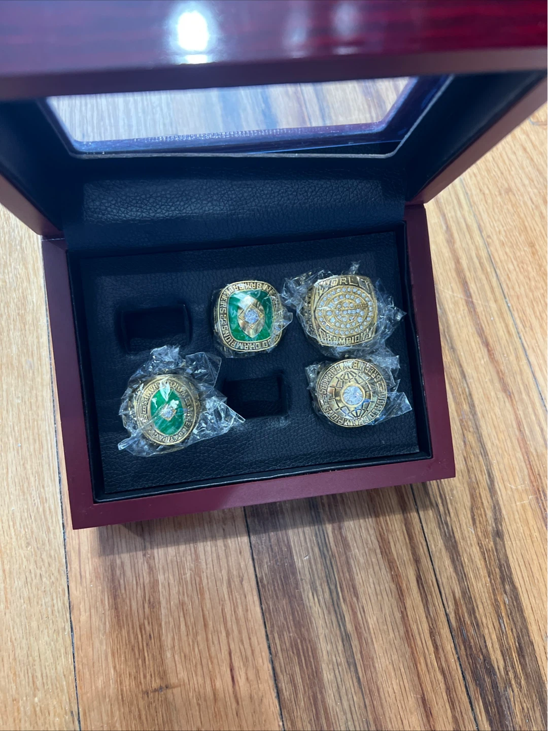 Set of 4 Championship Rings - photo 3