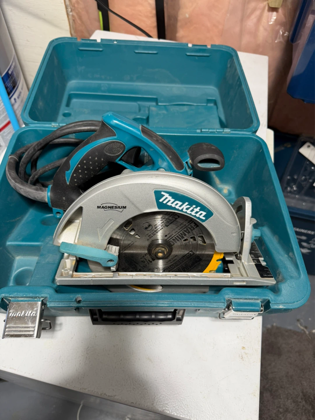 MAKITA circular saw