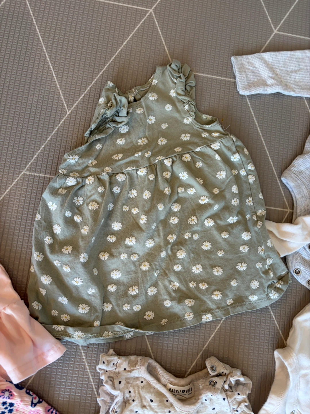 $10 summer bundle 3-6mo - photo 3