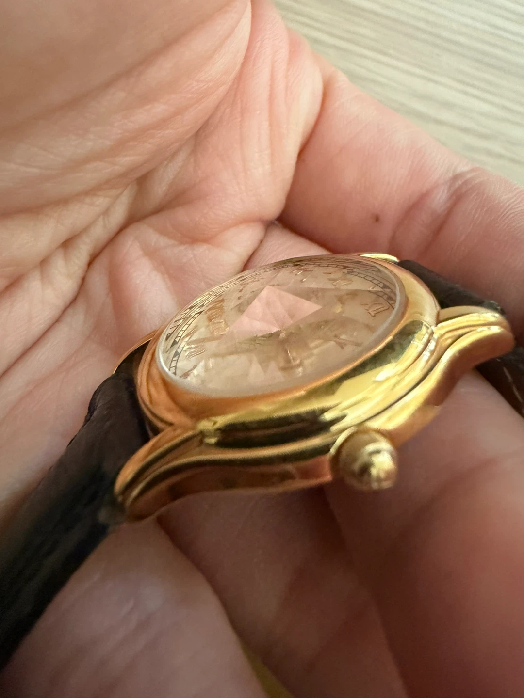 Fossil Women's Gold Tone Prism Crystal Watch - photo 2