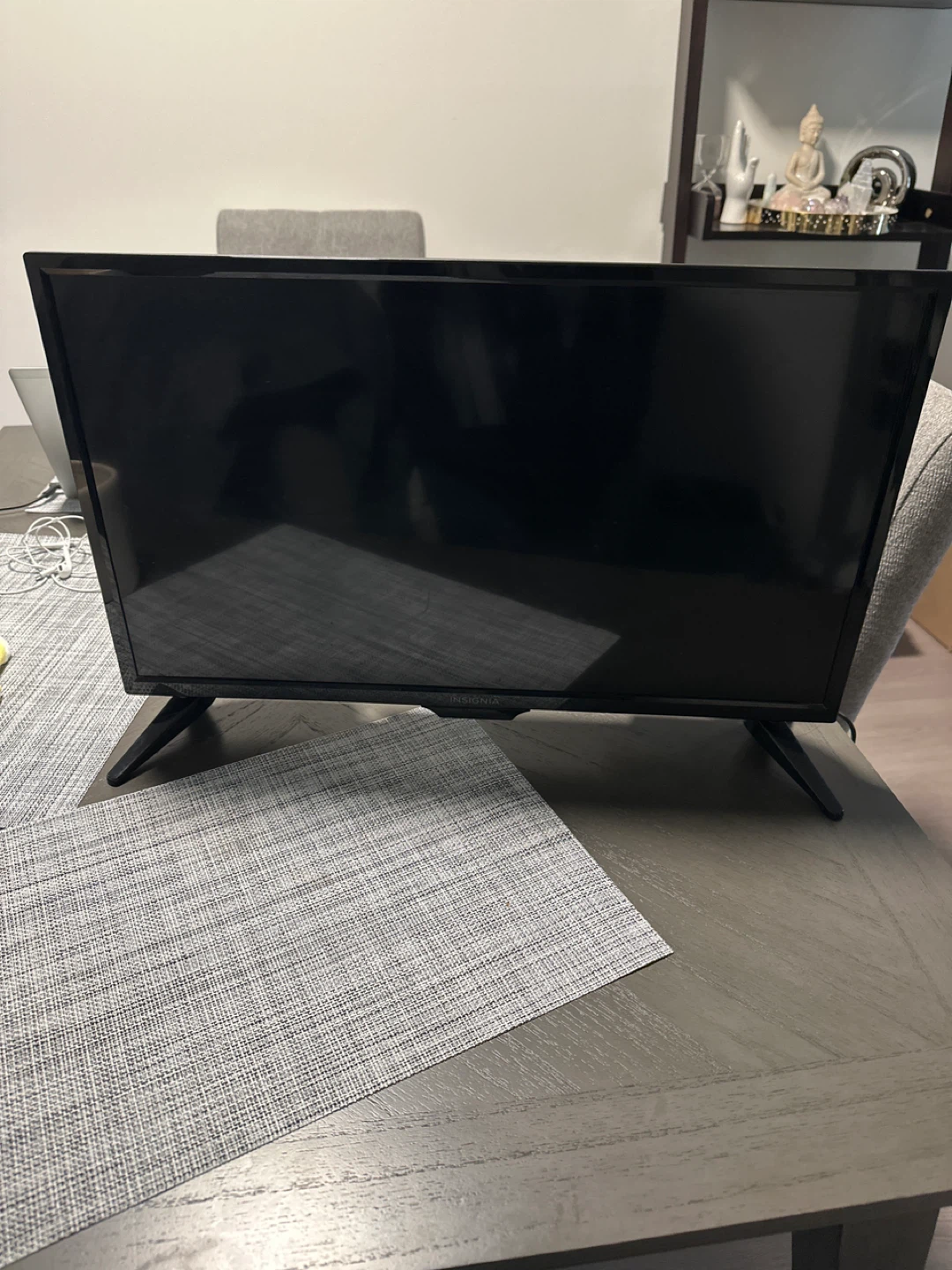 Insignia 24" Led TV