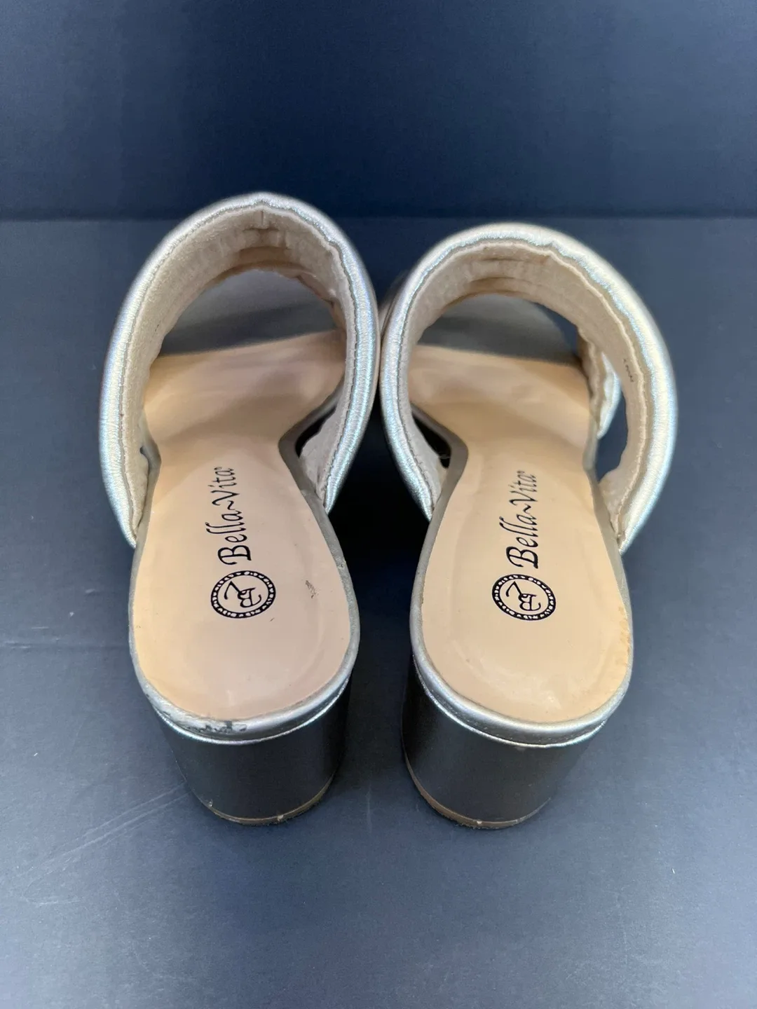 Bella Vita Gold Slide Sandals Women's Size 10M - photo 4