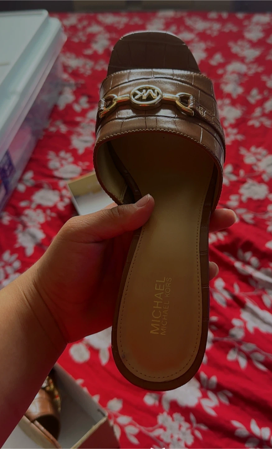 Michael Kors Brown Crocodile Embossed Slide Sandals Size 8.5M - photo 3