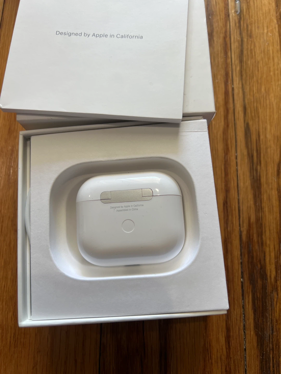 Apple AirPods Pro (2nd generation) with MagSafe Charging Case - photo 4