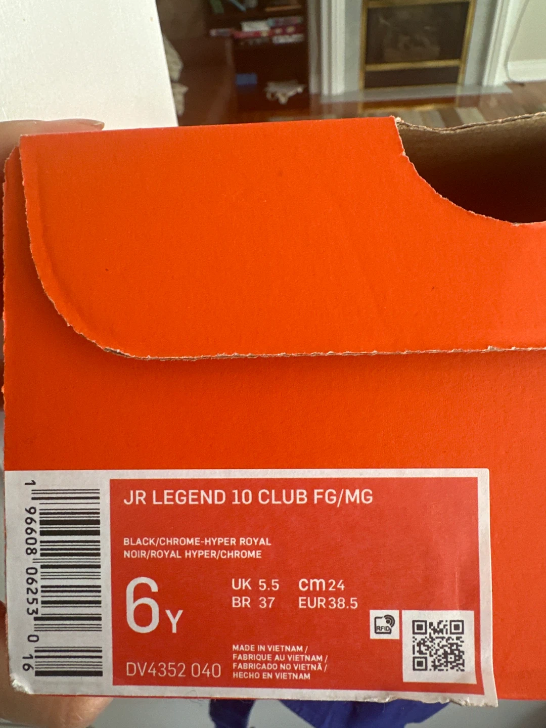 Nike Soccer Cleats - photo 4