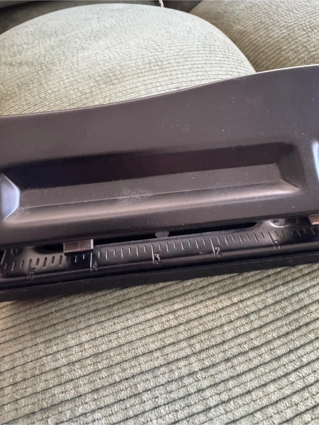 Black 3-Hole Puncher - photo 2