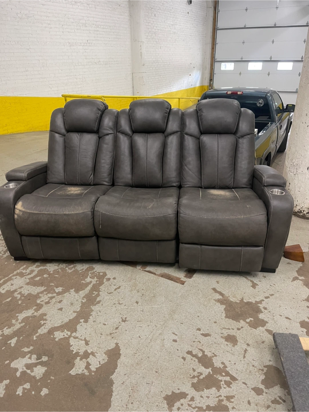 Recliner with delivery