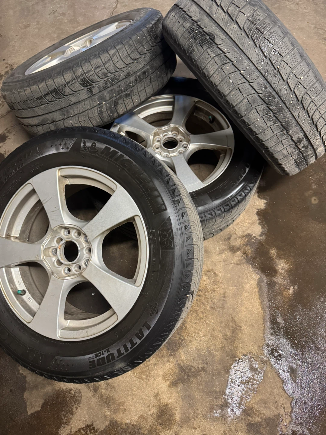 225/65/R17 Michelin Latitude X-Ice Tires and Alloy Rims - photo 3