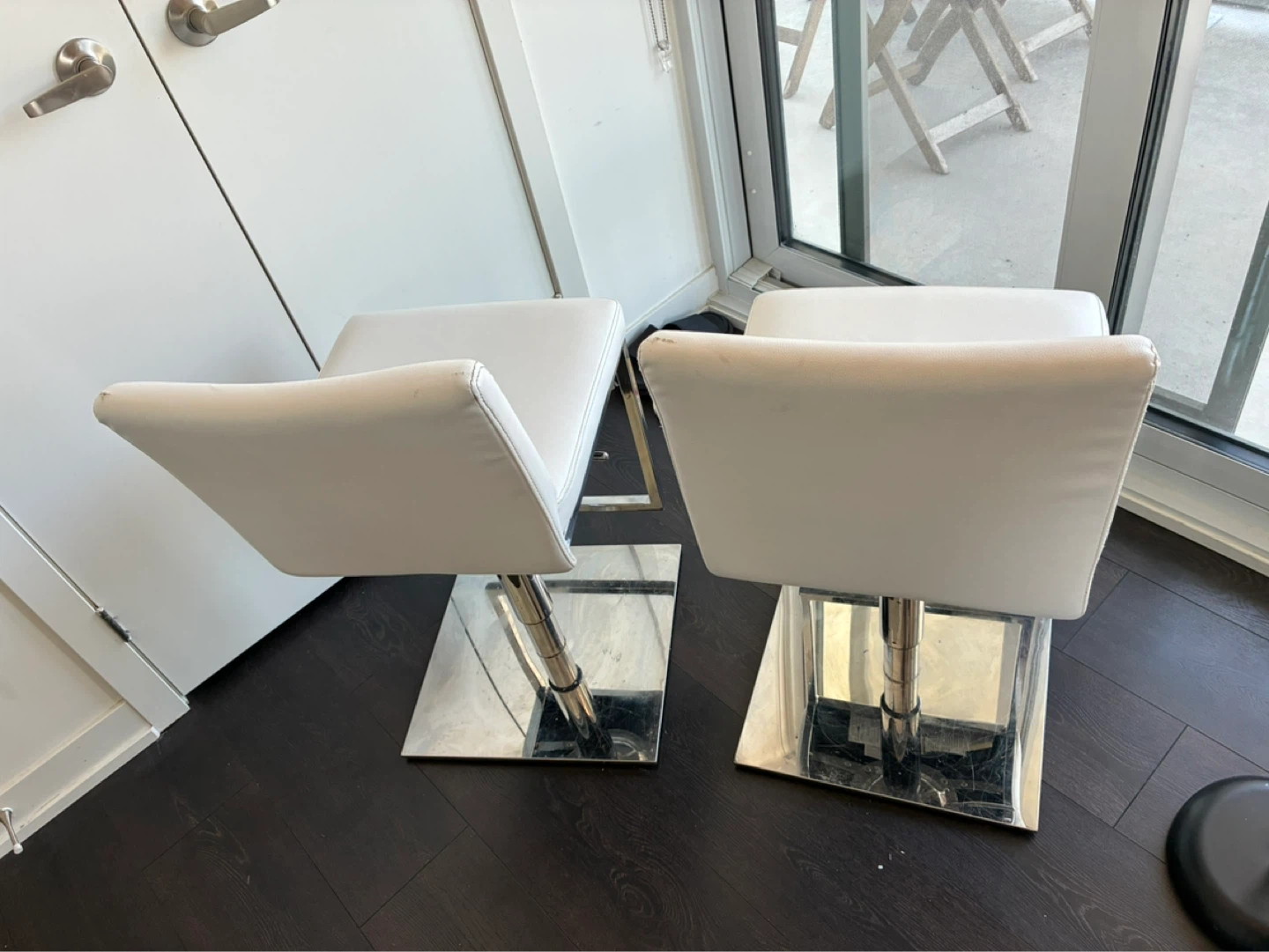 Set of 2 White Faux Leather Bar Stools - photo 3