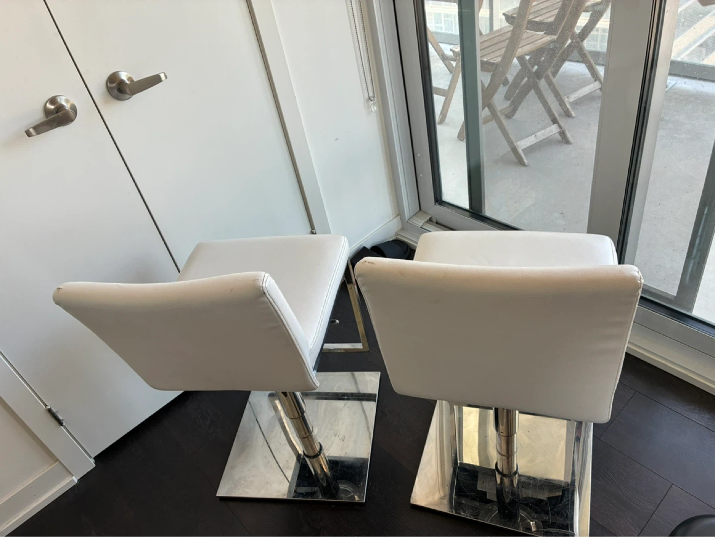 Set of 2 White Faux Leather Bar Stools - photo 2