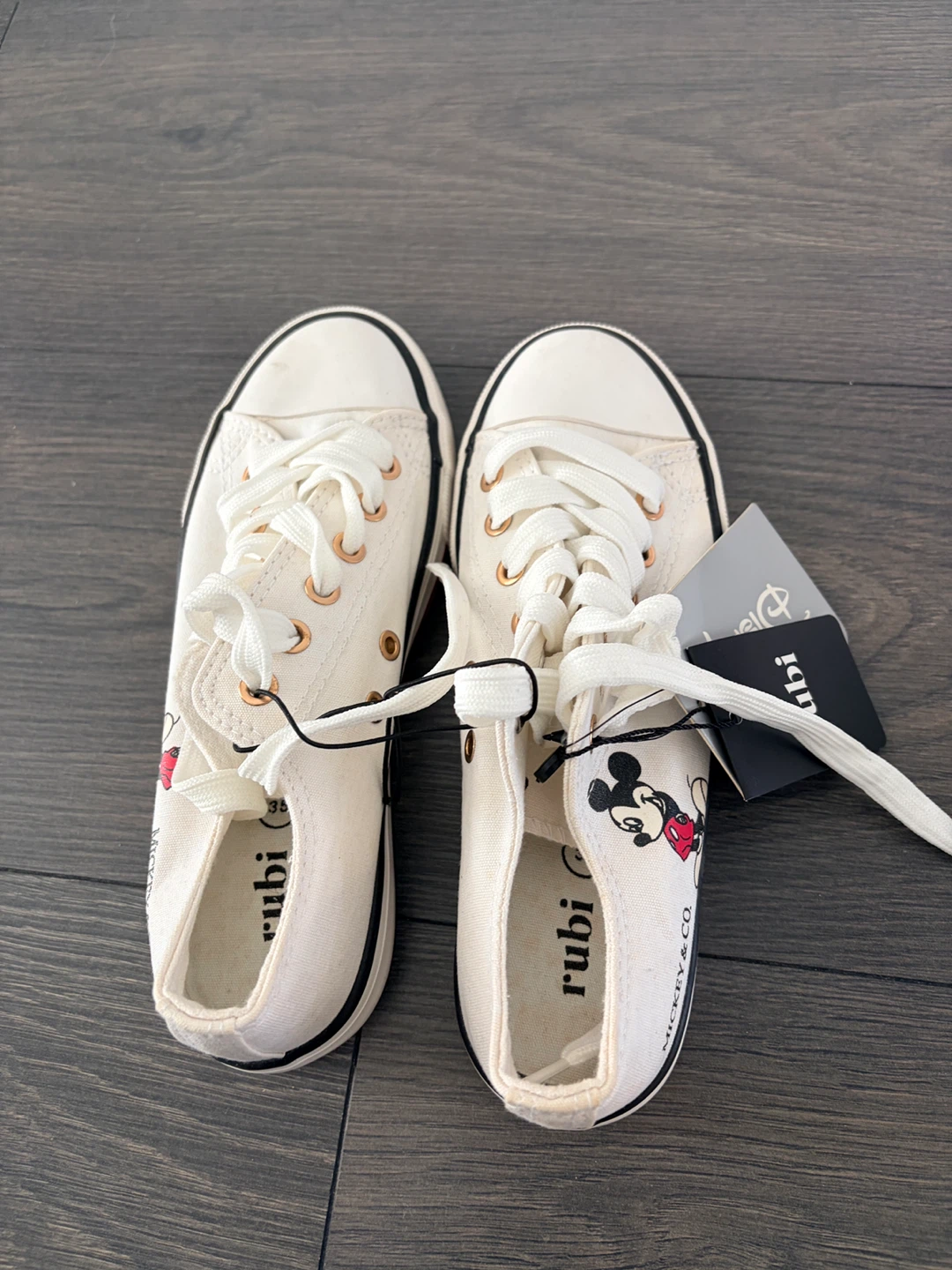 Rubi Mickey Jodi Low Rise White Mickey Canvas Shoes - Size US 4