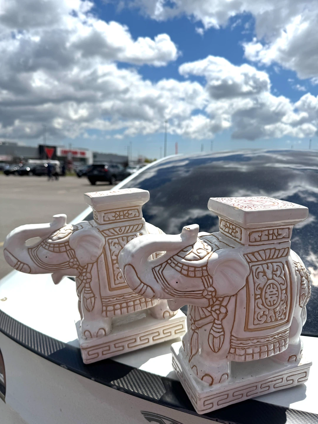 Pair of White Ceramic Elephant Decor - photo 5