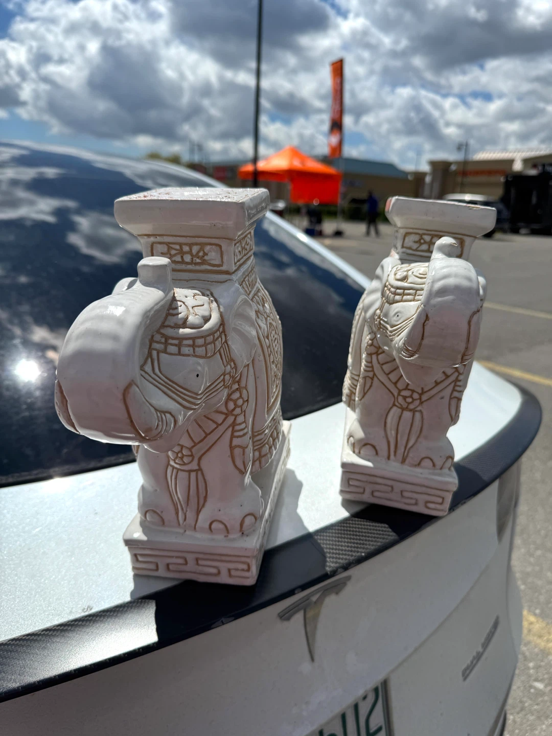 Pair of White Ceramic Elephant Decor - photo 3