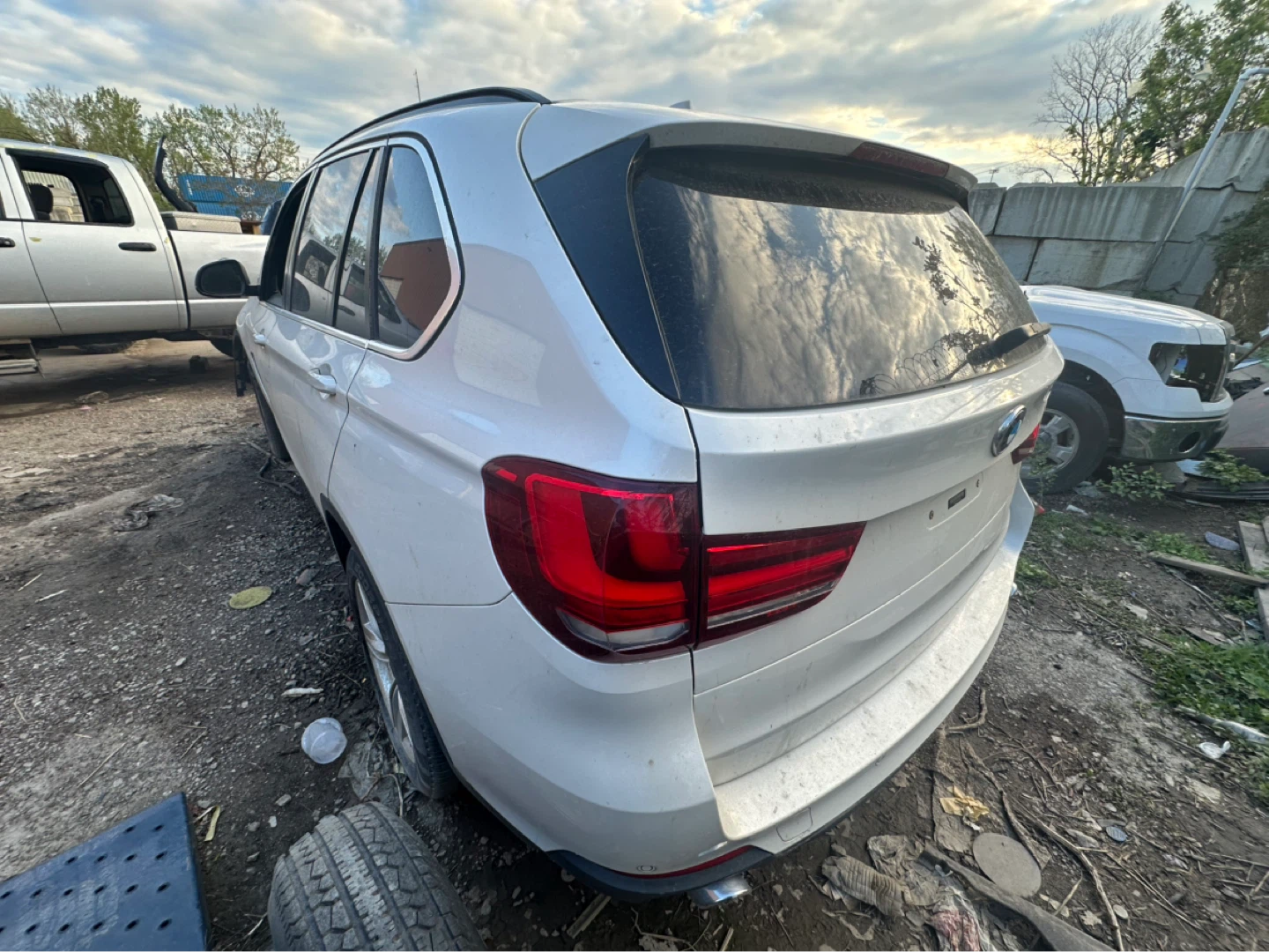 PARTING OUT -  2015 BMW X5 XDrive. DIESEL - photo 2