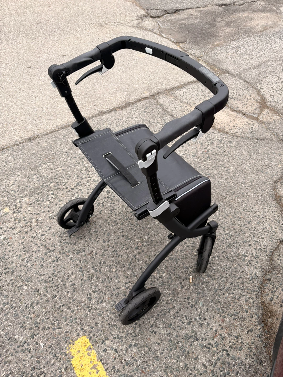 Rollz Flex Rollator Walker with Seat and Bag - will deliver - photo 3