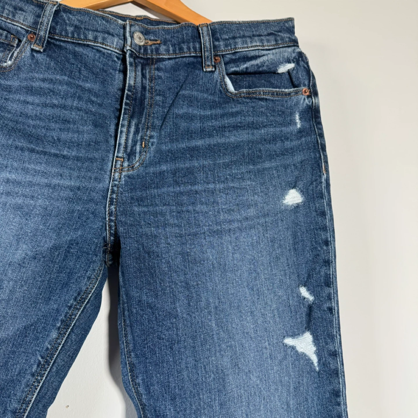 Old Navy Mr Boyfriend Distressed Jeans Size 8 - photo 2