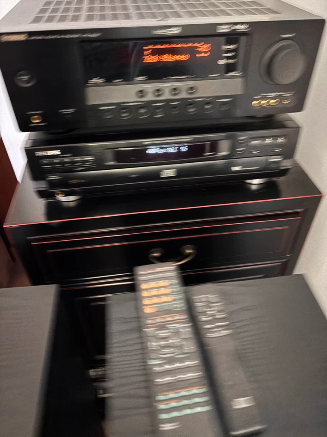Yamaha Receiver HTR-6030, Philips CD Player and speakers - photo 2