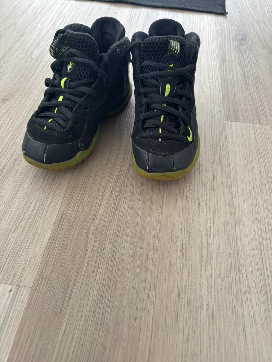 Nike Little Posite One Black Volt Size 11C - photo 2