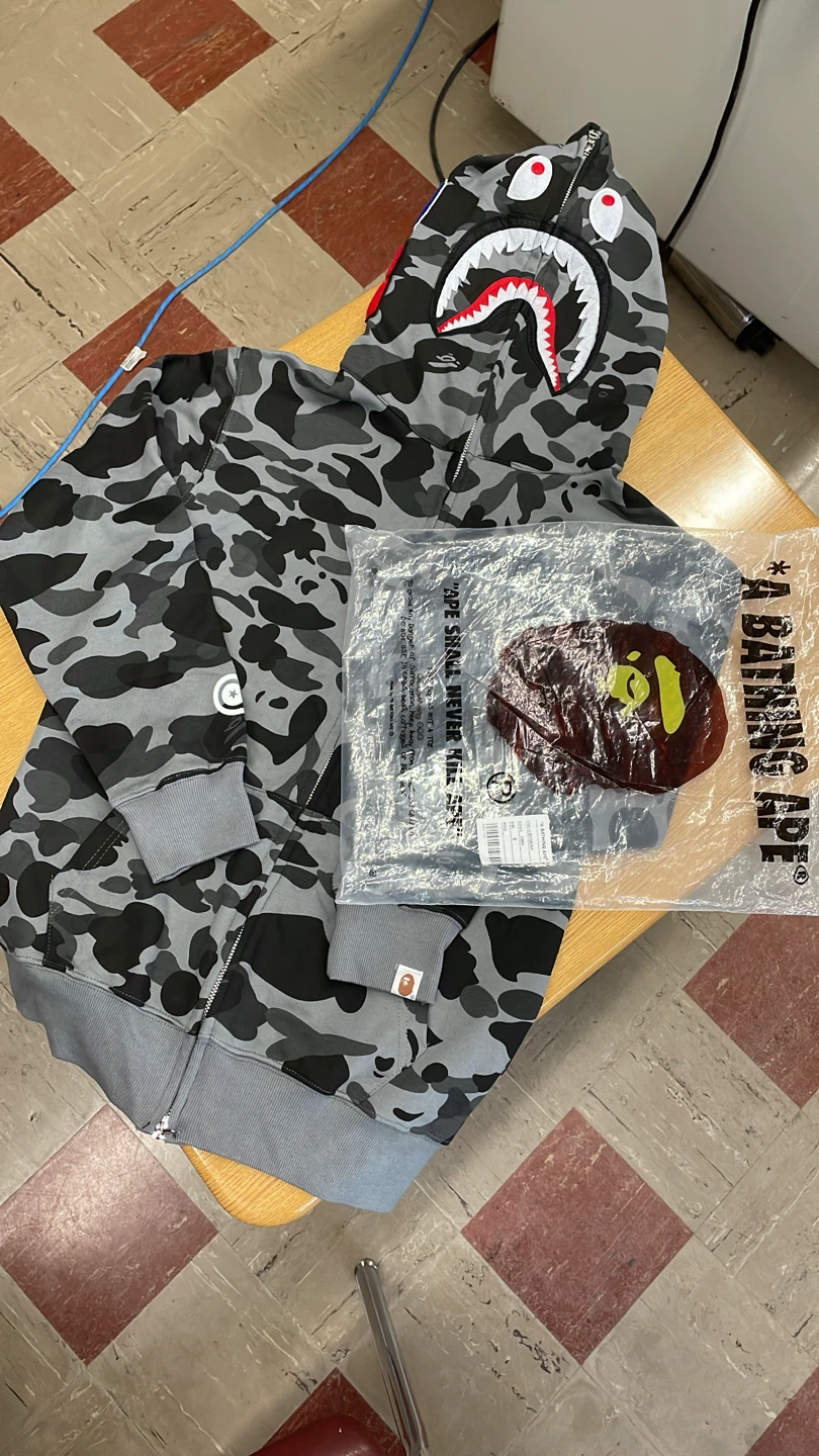 BAPE Shark Zip Up Hoodie - photo 2