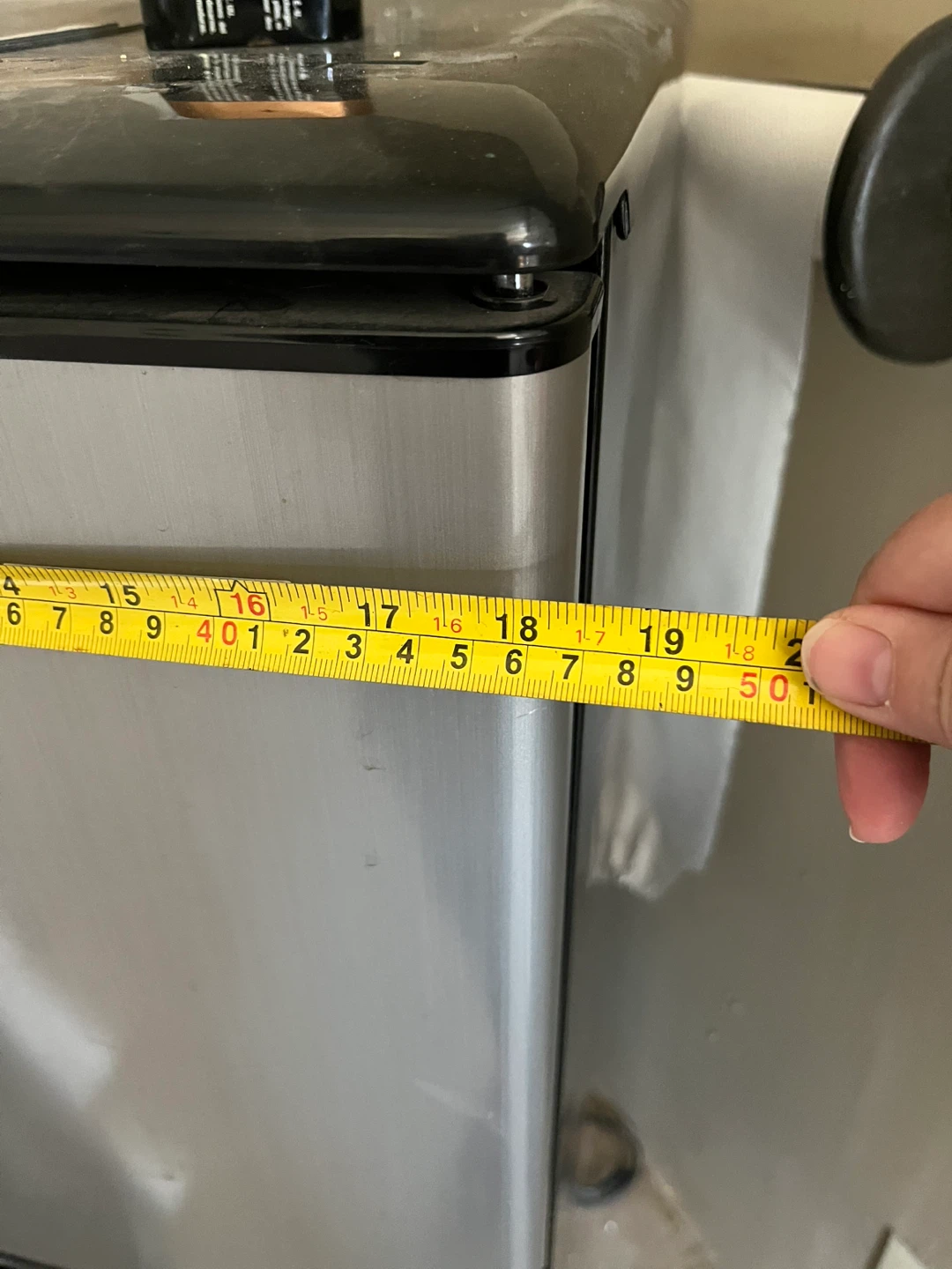Small refrigerator - photo 3