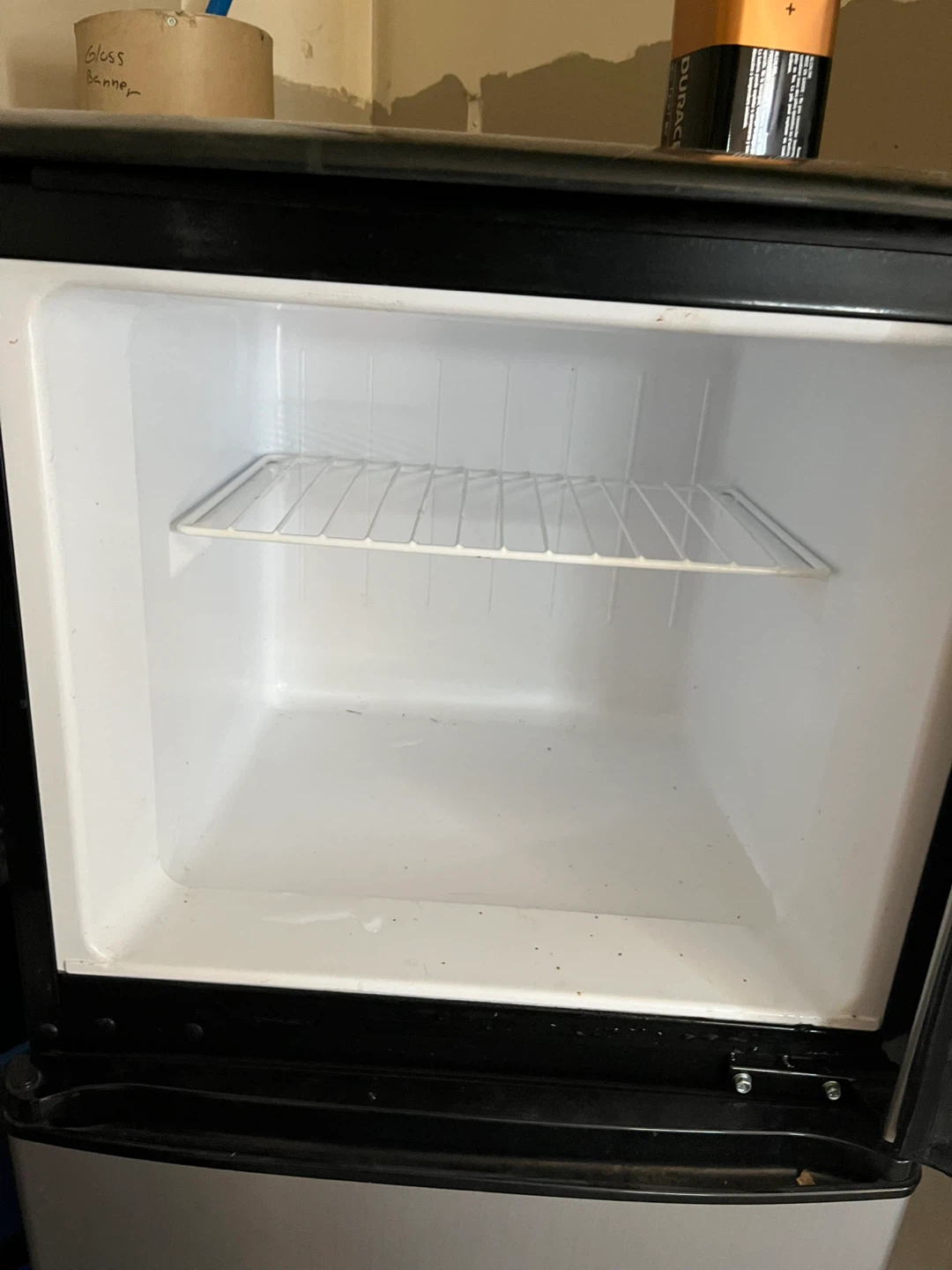 Small refrigerator - photo 4