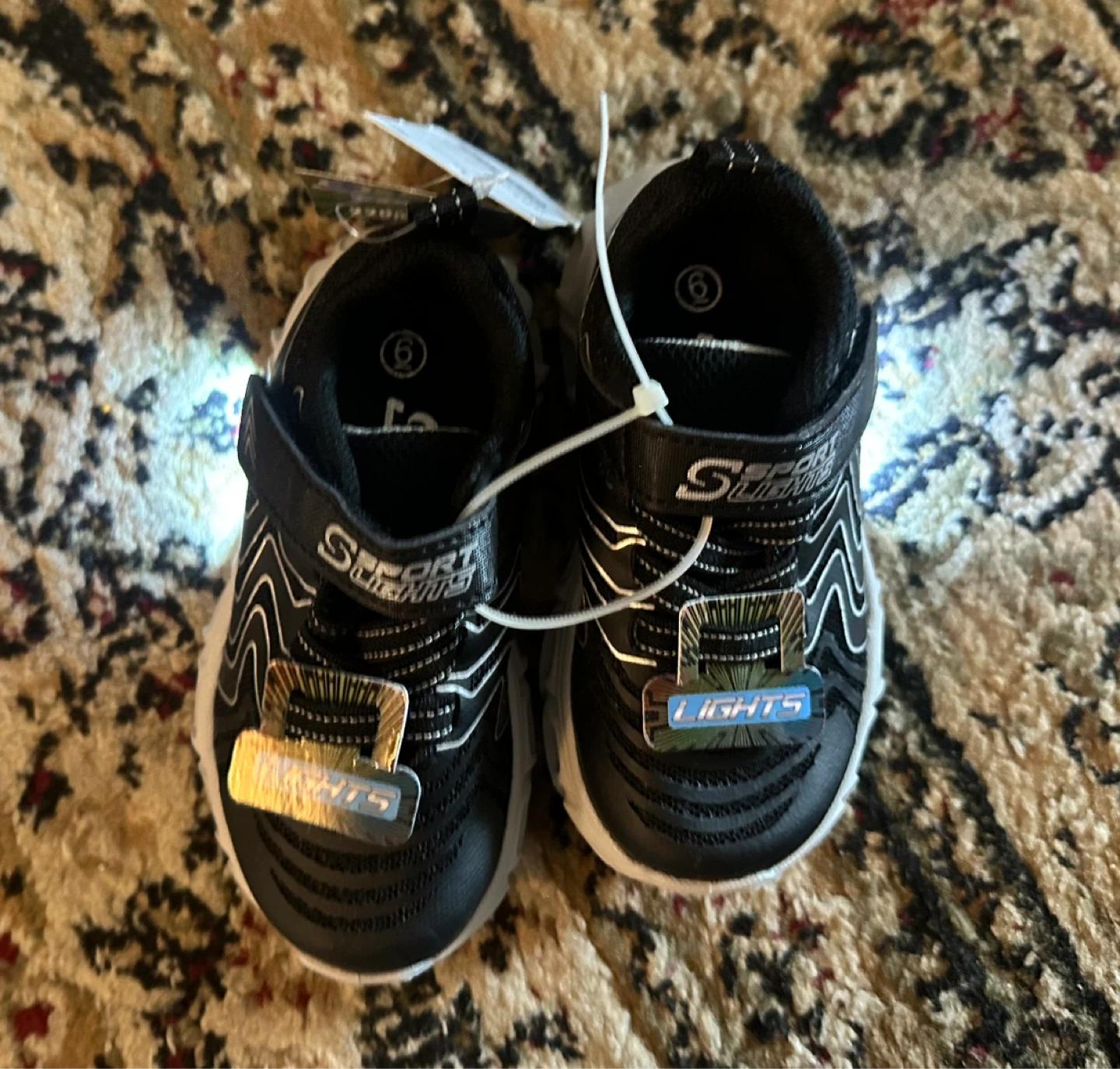 New toddler light up shoes - photo 3