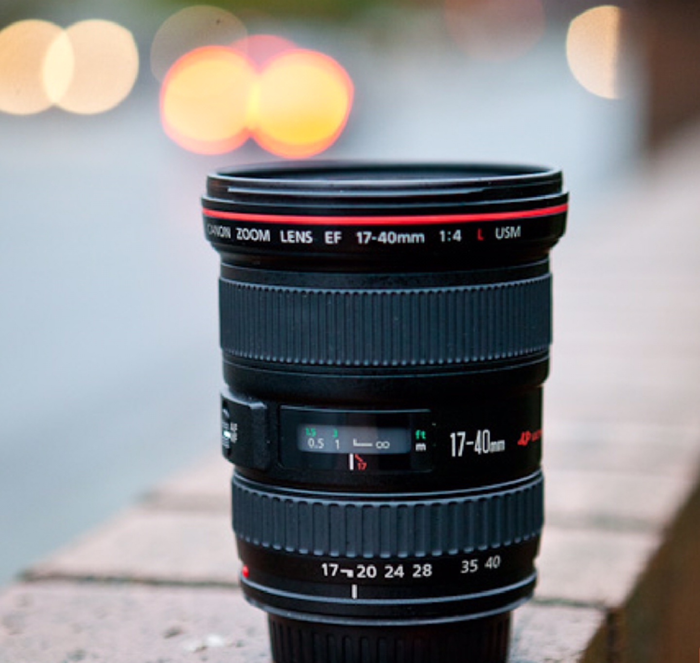 Canon EF 17-40mm f/4L USM Lens - photo 2