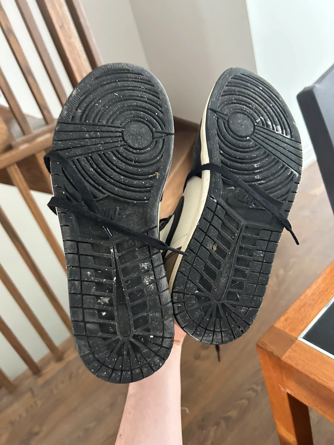 Air Jordan 1 High "Mocha" Sneakers - photo 5