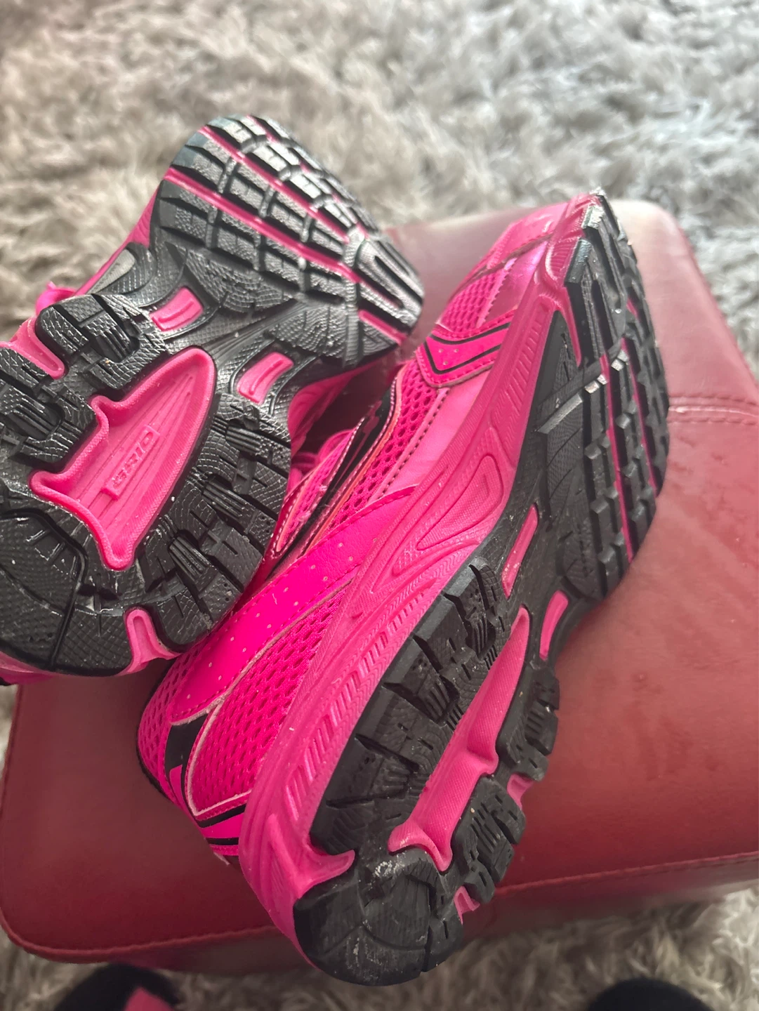Saucony Ride Millennium Running Shoes - Pink - Size 6.5 Youth - photo 4