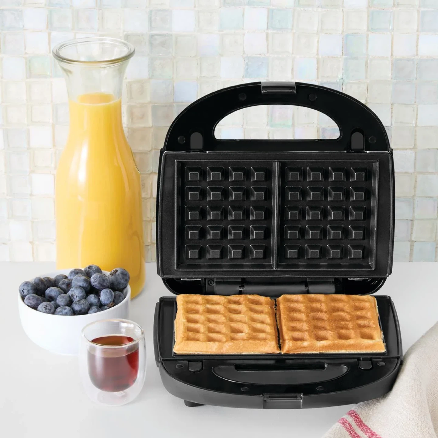 Black 2-in-1 Sandwich and Waffle Maker - photo 5