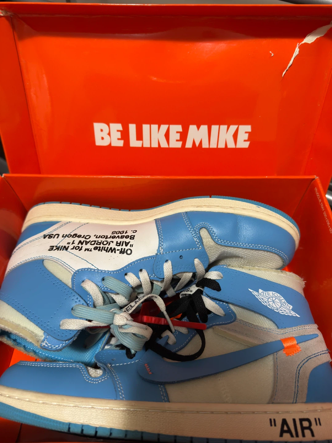 Off-White x Air Jordan 1 "UNC" - photo 3