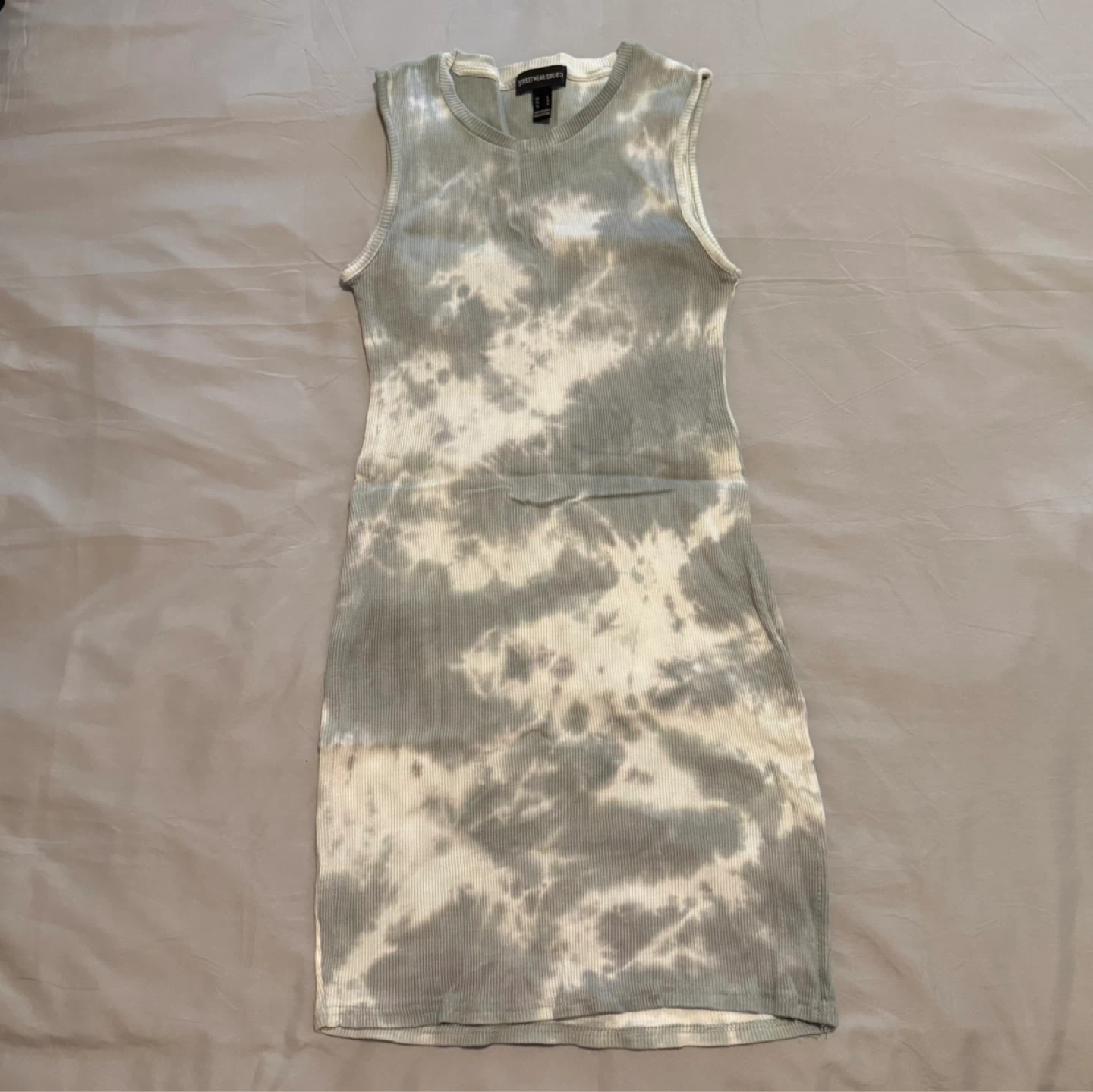 Women’s Summer Dresses - photo 2