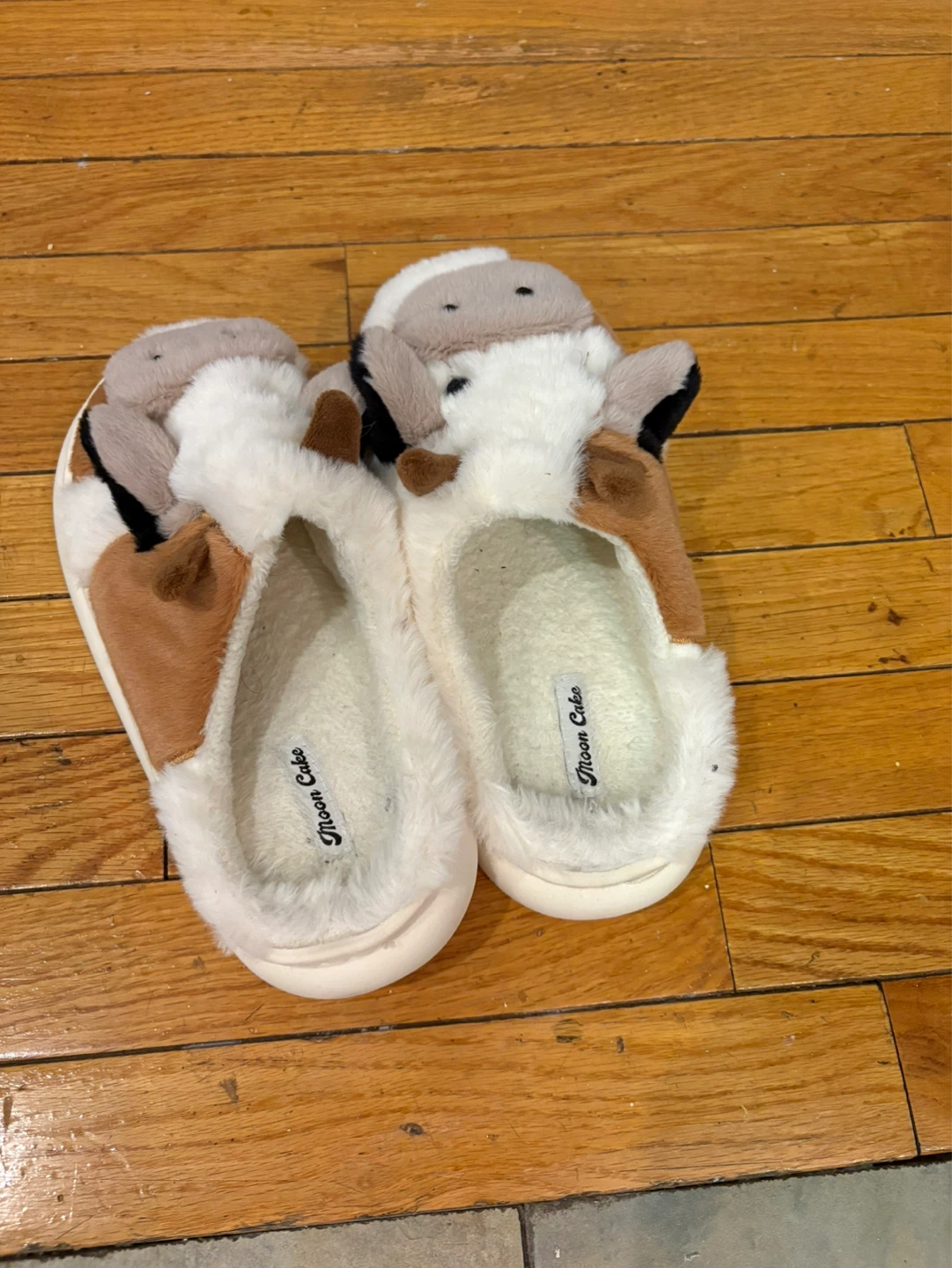 Moon Cake Cow Slippers women’s 7 - photo 3