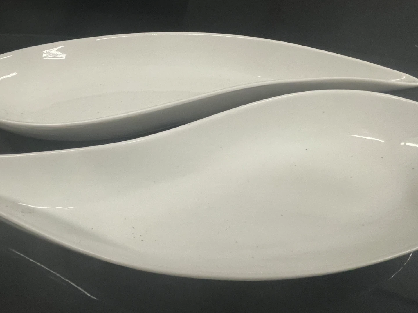 Verdici Design White Serving Plates (Set of 2) - photo 2