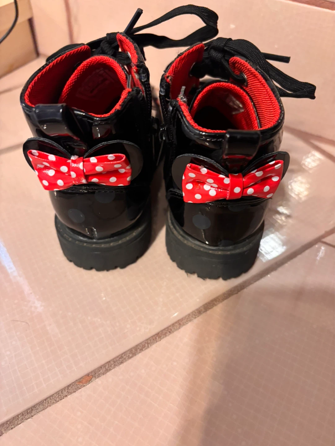 Disney Minnie Mouse Black Patent Boots Size Toddler 7 - photo 2