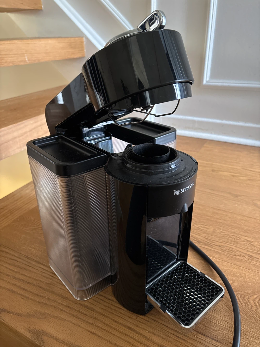 Nespresso Vertuo Coffee Machine - photo 2