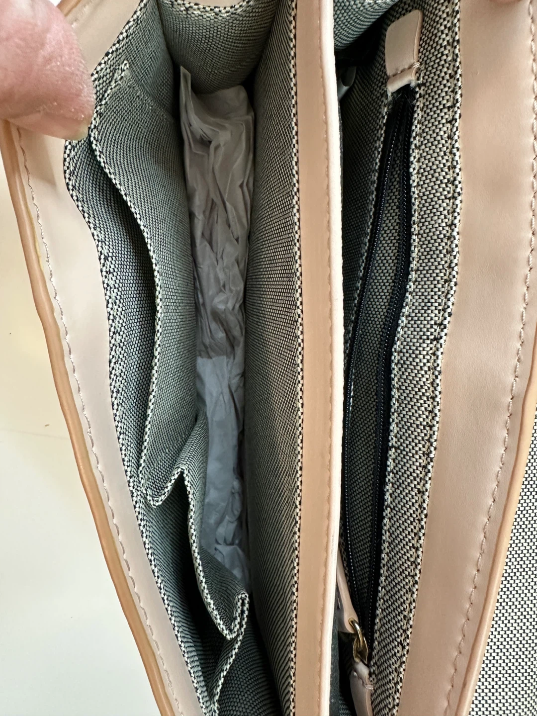 Vince Camuto Pink Suede & Leather Crossbody Bag - photo 3