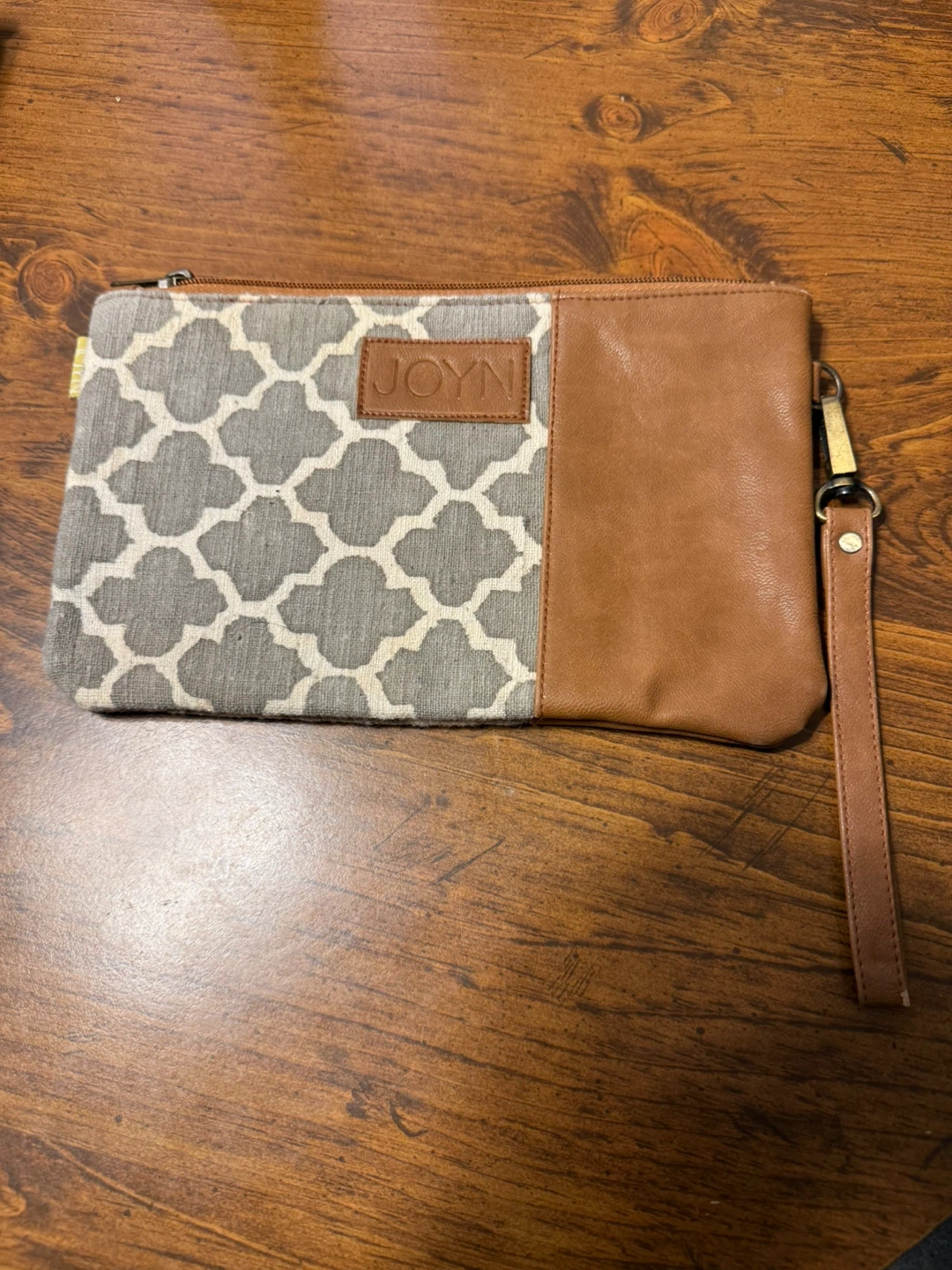 New Joyn clutch 9 1/2 x 6