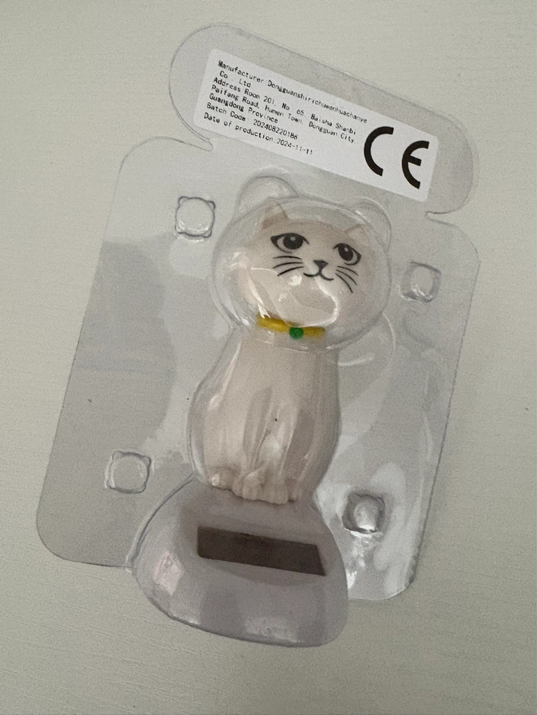 Solar Powered Waving Cat Figurine - photo 5