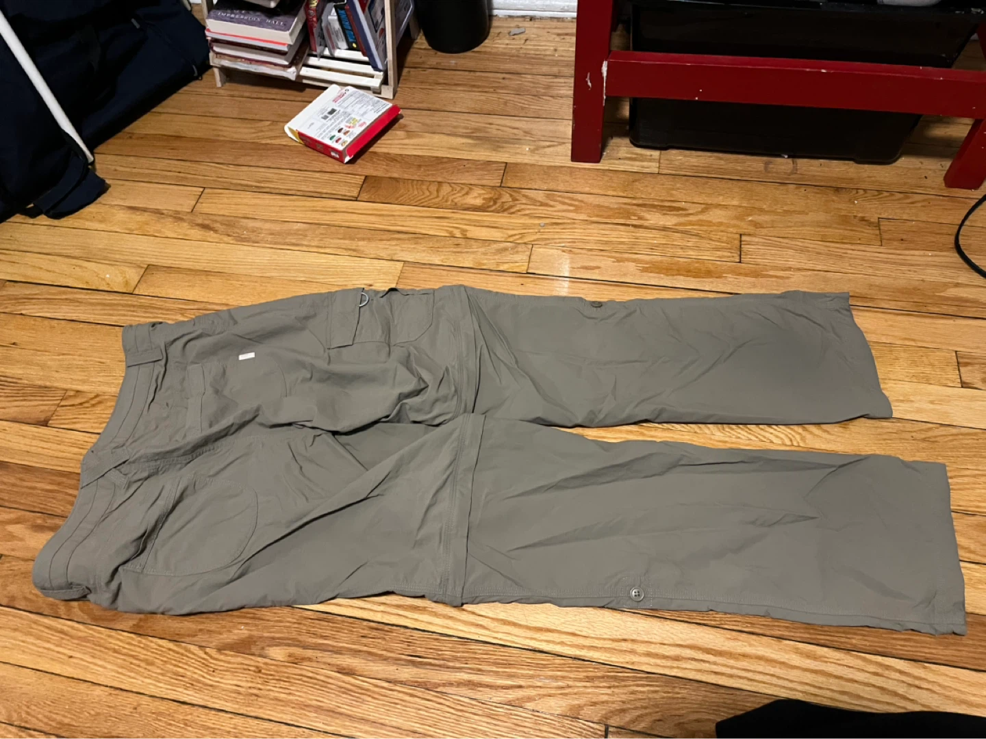 Mountain Hardwear Convertible Hiking Pants Size 8/40 - photo 2