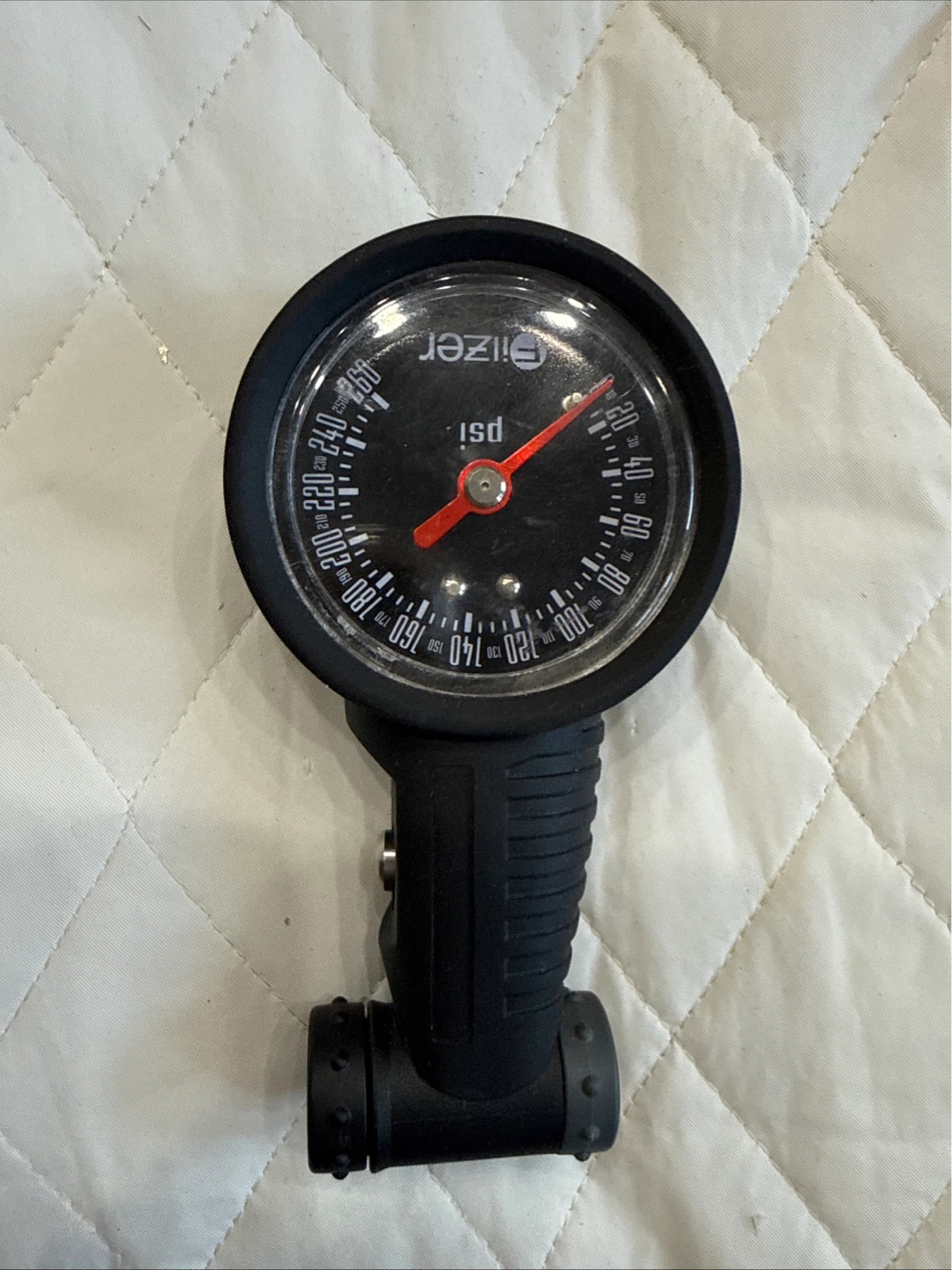 DIAL Air Pressure Gauge