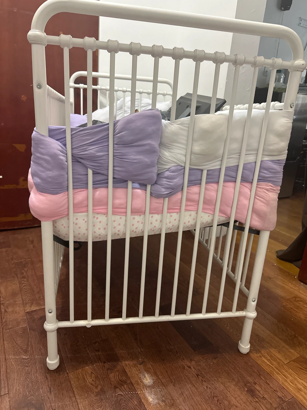 White Metal Crib with Bedding - photo 2