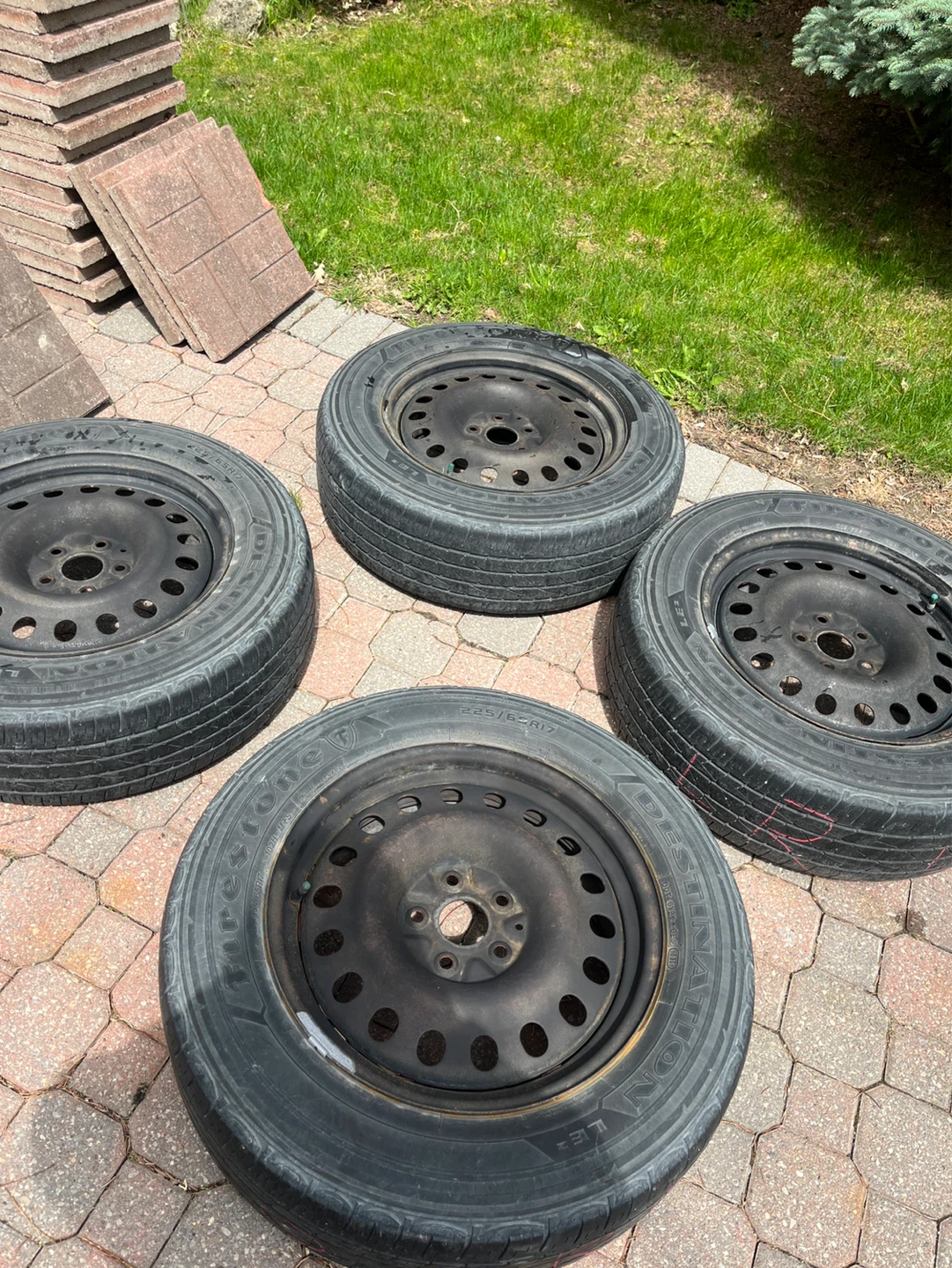 225/65R17 on 5x114.3 rims